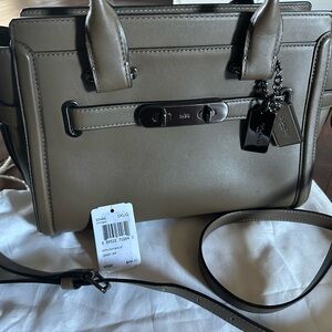 Coach Swagger 27 – Dark Fatigue Glovetanned Leather – Gunmetal Hardware